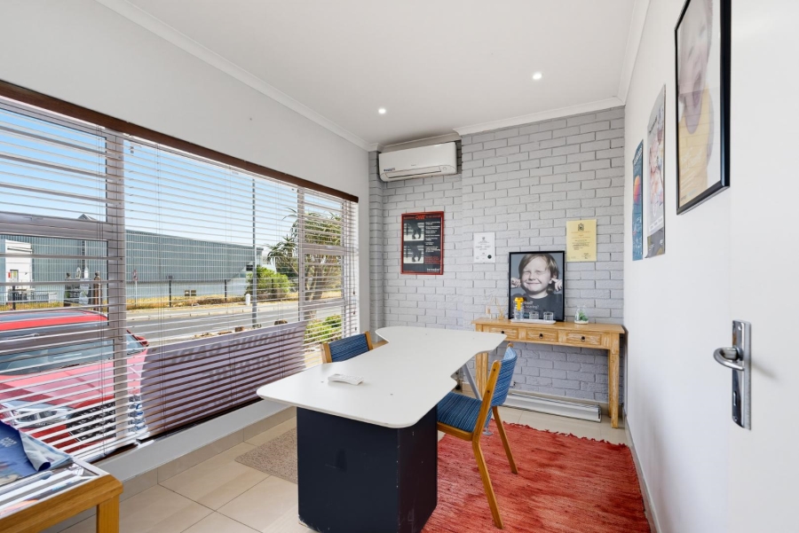 To Let Commercial Property for Rent in Table View Western Cape